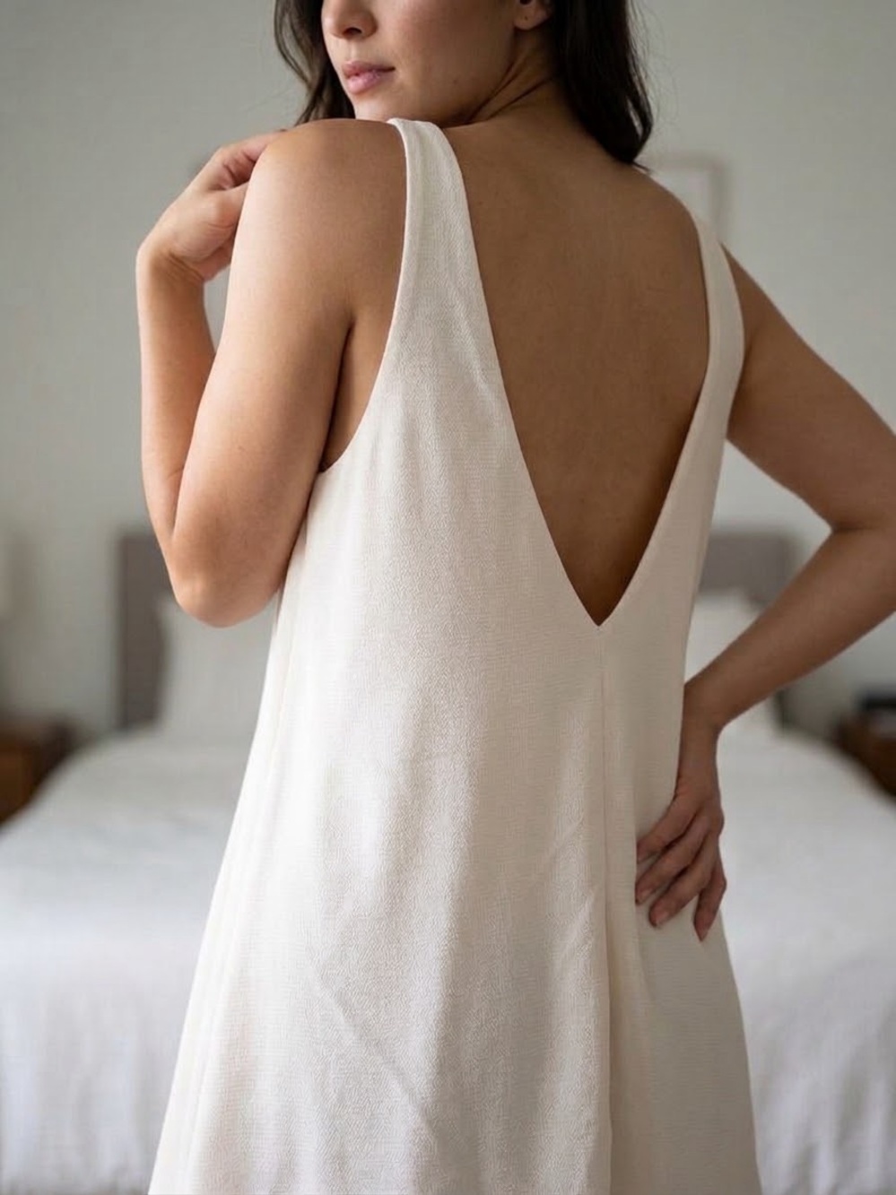 Sleeveless V-Neck Back Cream Dress